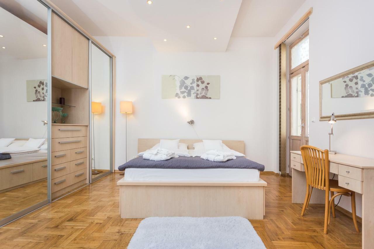 Apartament Avanti Краков Экстерьер фото